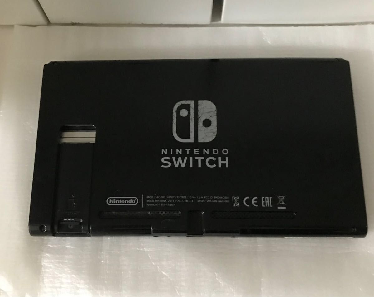 Nintendo Switch 本体　SDカード32GB あつまれどうぶつの森　大乱闘スマッシュブラザーズ