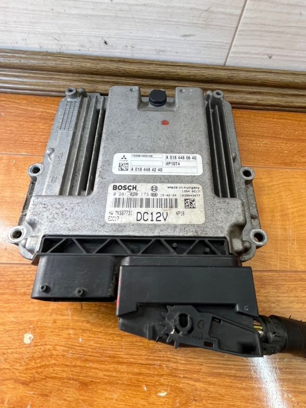 TKG-FEA50 エンジンコンピューター ECU 4P10 キャンター 三菱純正 MK667731 □管理番号 745-4□の画像7