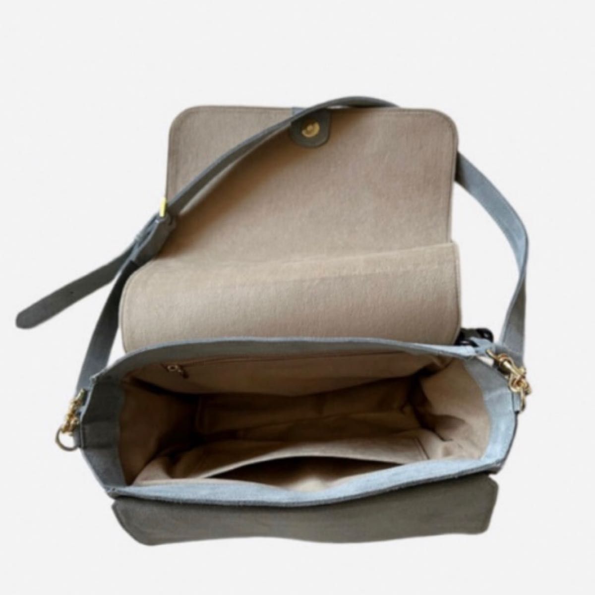 新品未使用 chiiiibag Sude Chain Shoulder / スエード チェーン 新品未使用 chiiiibag Sude Chain Shoulder / スエード チェーン