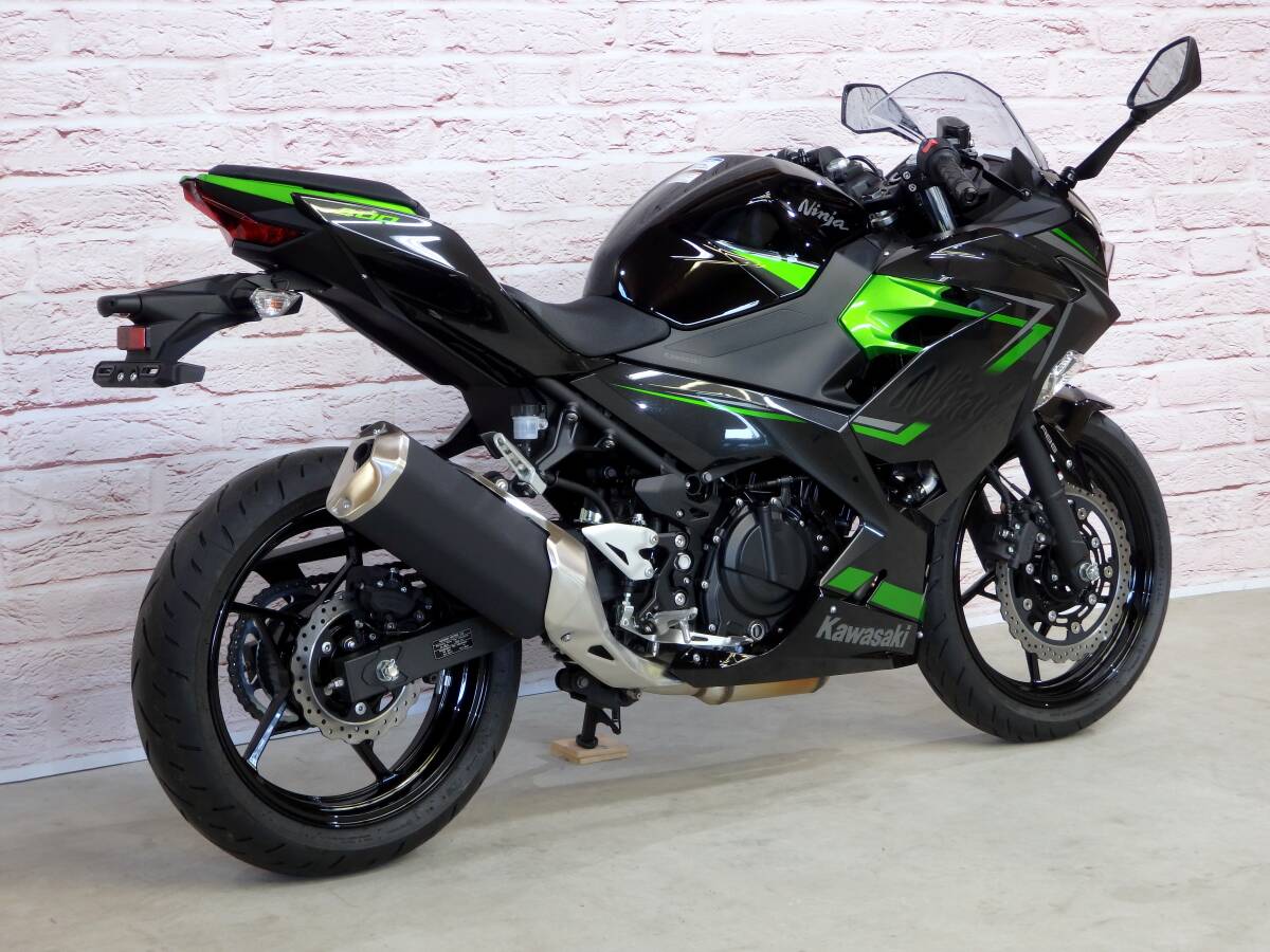 【未使用車】カワサキ Ninja400（ニンジャ400）★2023年モデル/車検ほぼ3年付き/納車整備済み/即乗りOK/即納_画像3