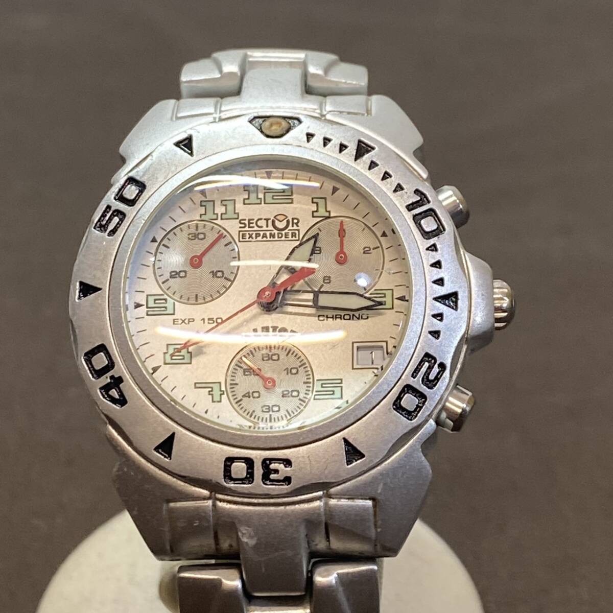 ●【MH-6813】中古品 SECTOR セクター EXPANDER EXP150 腕時計 クロノグラフ 白文字盤 クオーツ アルミベルト 現状稼働品 【レタパ可】_画像1
