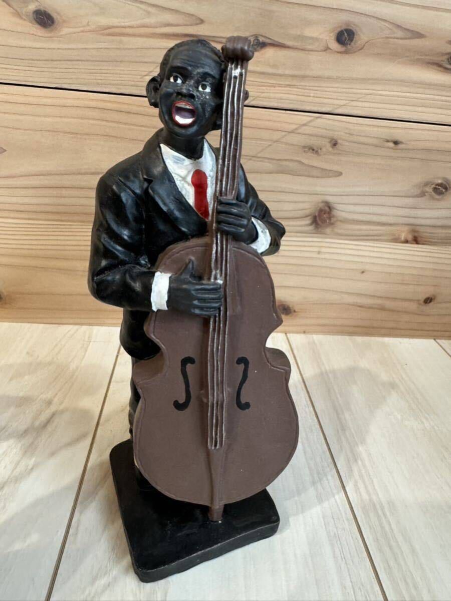 ☆ JazzBand ジャズバンド 黒スーツ フィギュア 人形 樹脂製 3体おまとめセット 置物 楽器 演奏☆ボーカル/サックス/ウッドベース_画像3