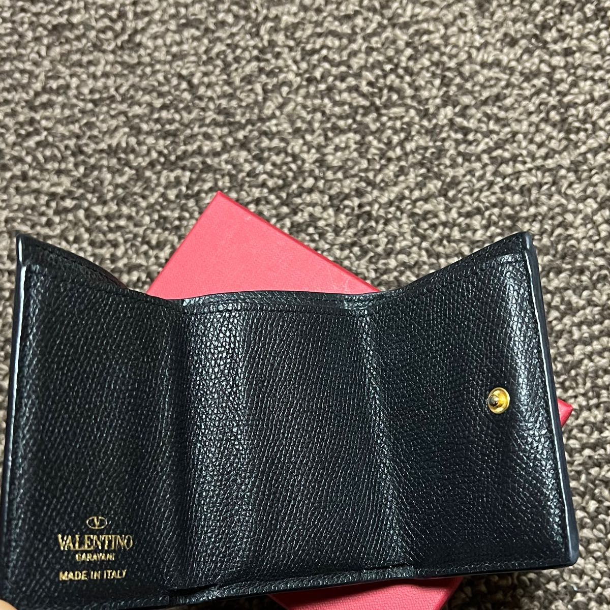 VALENTINO 三つ折り財布