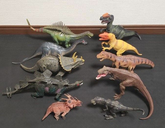 恐竜　フィギュア　まとめ売り　ティラノサウルス　10個