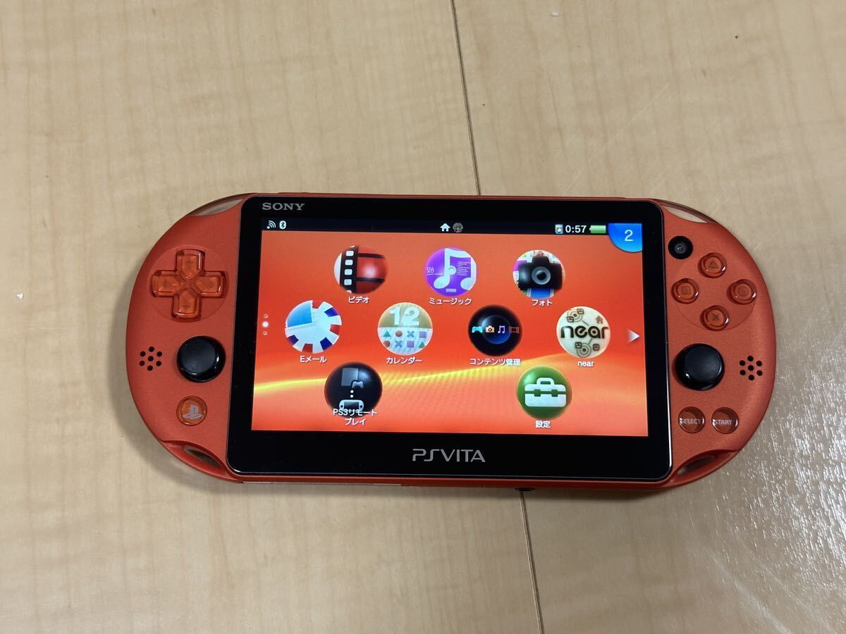 中古超美品 PlayStation Vita PCH-2000 ZA24 ネオンオレンジ メモリーカード32GB Air_画像2