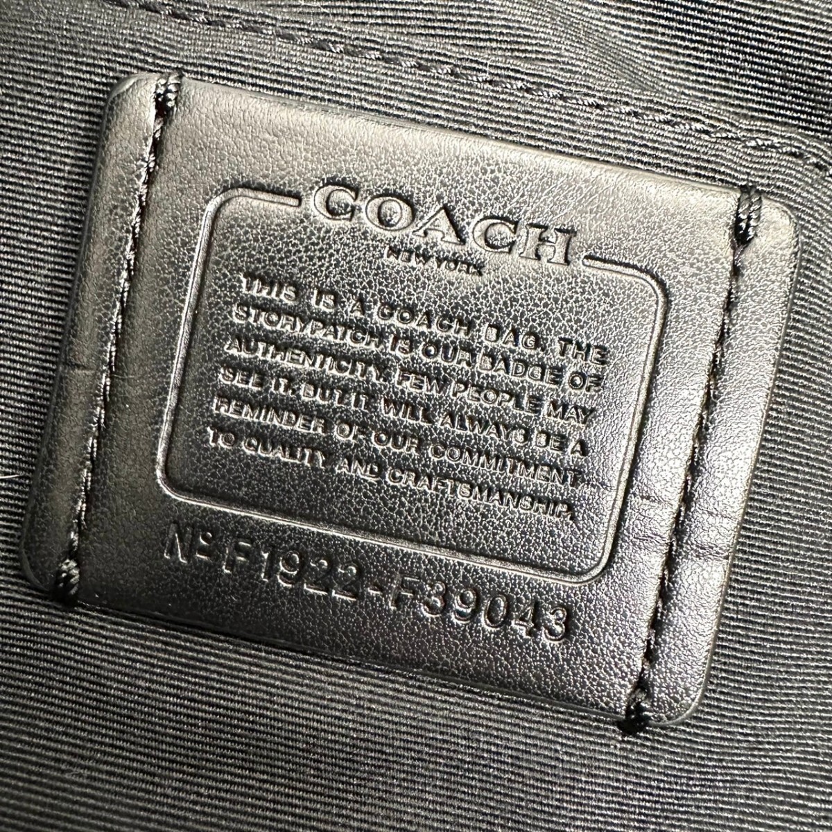 NA★1円～ COACH コーチ F39043 シグネチャー トートバッグ かばん ストライプ キャンバス レディース トートバッグ ブラック _画像6