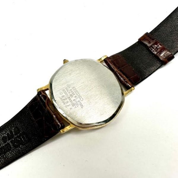 仙104 SEIKO DOLCE 14K 6020-5630 14金 QUARTZ 腕時計 セイコー ドルチェ ゴールド文字盤_画像4