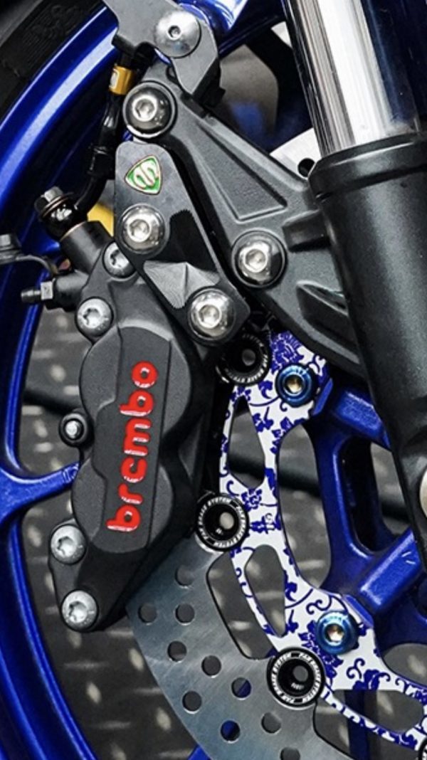 YAMAHA ヤマハ YZF-R15 V4 282mm フローティングディスクローター 、4POTキャリパーサポート 2点セット（倒立フロントフォーク専用）新品の画像4