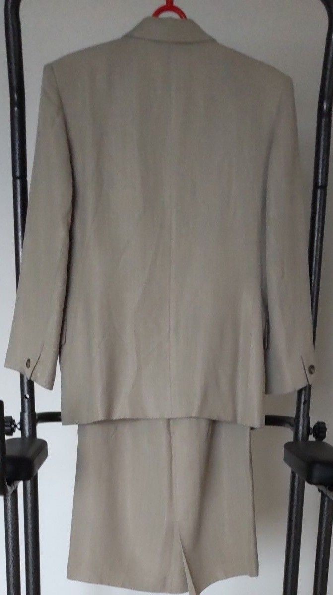 オンワード樫山 スーツ テーラード ジャケット スカート セットアップ 春物 ウール混 ベージュ レディース 9号 ONWARD