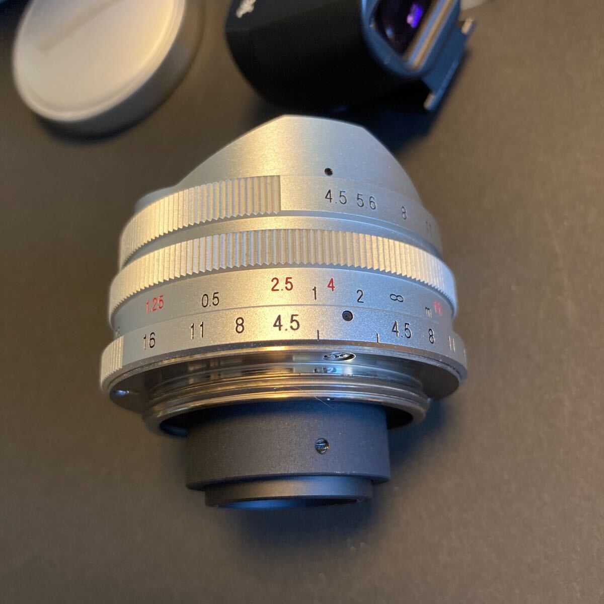 Voigtlander Super Wide-Heliar 15mm F4.5 フォクトレンダー スーパーワイドヘリアー Lマウント 専用ビューファインダー付き_画像3