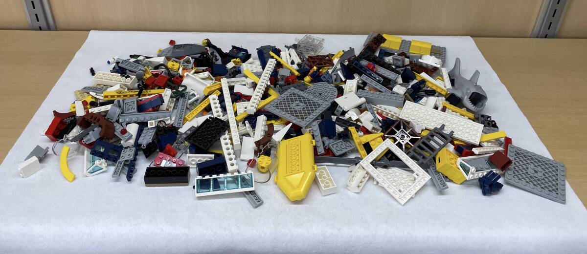 #1442 LEGO/レゴ シティ 60266 CITY 海の探検隊 海底探査船 パーツ揃未確認 ジャンク品_画像2