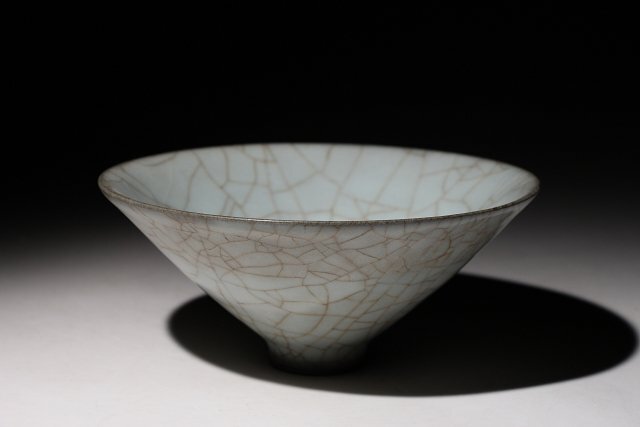 博物館展示品　来歴有　290　宋時代　官窯碗　直径約15.9cm　（検）鉢 茶碗 唐物 古道具 中国美術 骨董 古玩_画像4