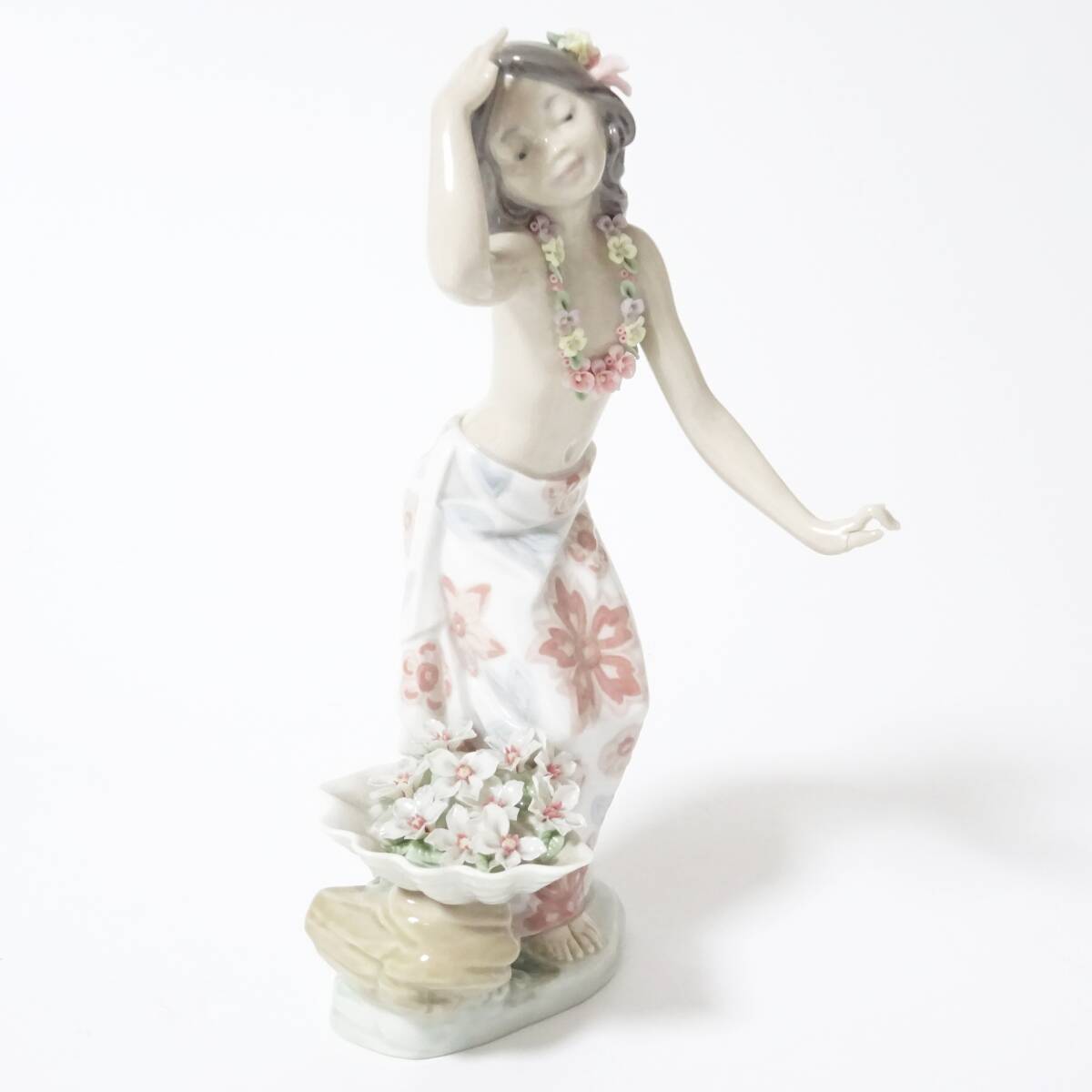 LLADRO リヤドロ 1478/ALOHA アロハ 花と少女 フィギュリン 陶器人形【80サイズ/同梱不可/大阪商品】【2572501/300/mrrz】_画像4