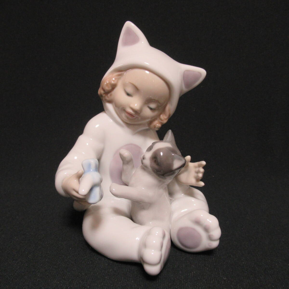 LLADRO リヤドロ 8586/あそんで仔猫ちゃん　他 2点セット フィギュリン 陶器人形 インテリア　80サイズ発送同梱不可【ｗ/2605922/73/mrrz】_画像3