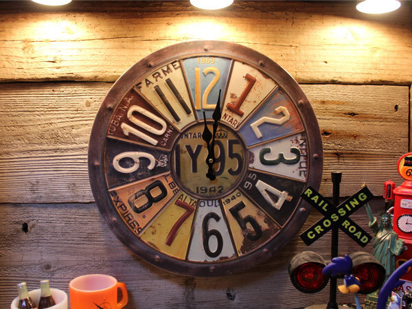1円 新品 サビた雰囲気が最高 ナンバープレート 時計 アンティークデザイン 壁掛け時計 ガレージ アメリカンインテリアの画像3