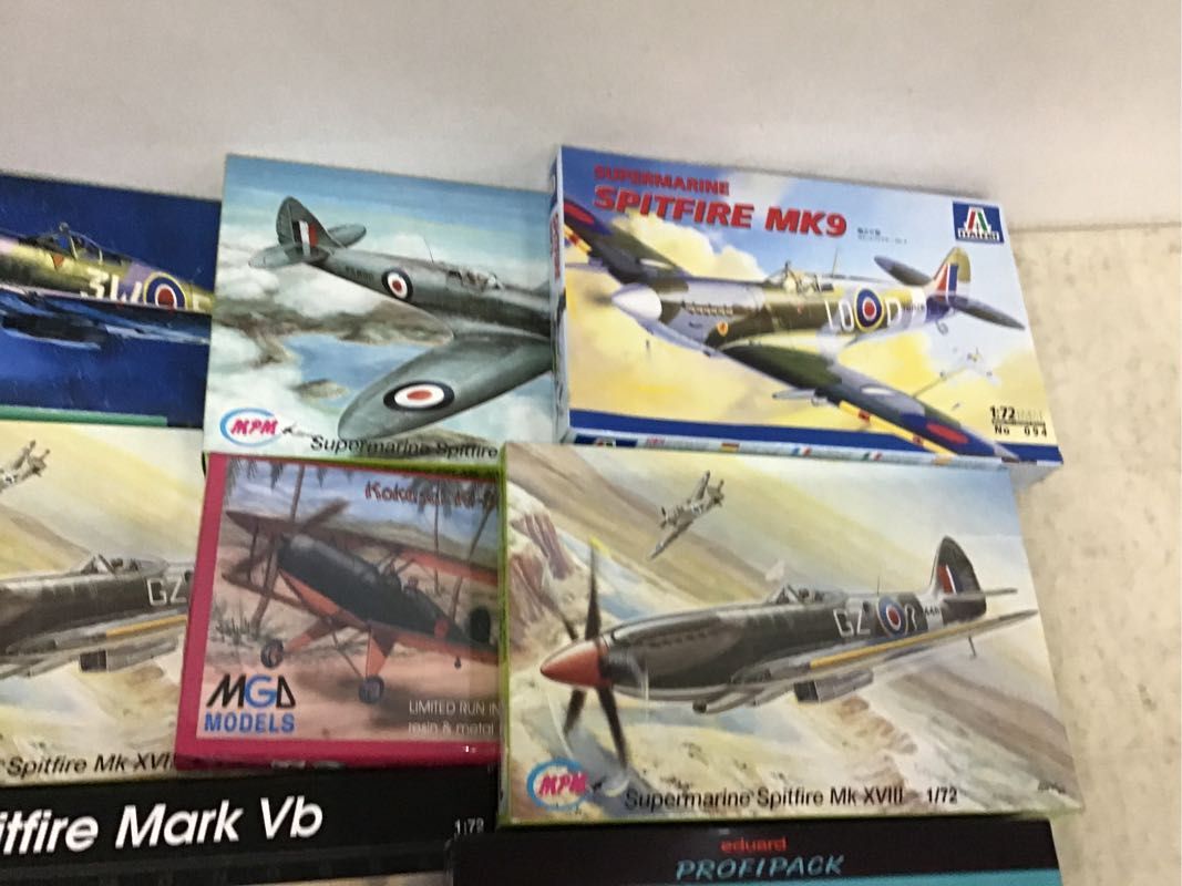 1円〜 同梱不可 ジャンク 1/72等 SPITFIRE MK9、SPITFIRE MARK XIV 他_画像2