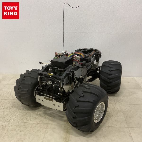 1円〜 ジャンク 電動RC シャーシ タイヤ フタバ R141JE 受信機 他_画像1