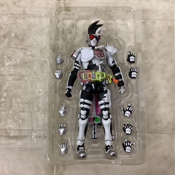 1円〜 S.H.Figuarts 仮面ライダーエグゼイド 仮面ライダーゲンム ゾンビアクションゲーマー レベルX-0_画像2