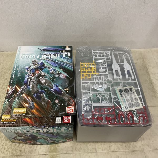 1円〜 MG 1/100 劇場版 機動戦士ガンダムOO A wakening of the Trailblazer ダブルオークアンタ プラモデル_画像2