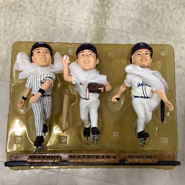 1 jpy ~ Forever Collectibles TRIPLE THREAT BOBBLE LIMITED EDITION Bob ru head pine . pine slope ichi low 