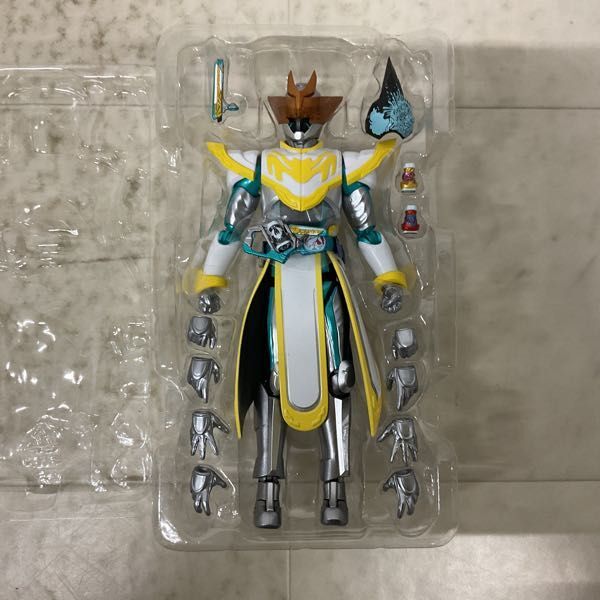 1 иен ~ S.H.Figuarts Kamen Rider li тиски Kamen Rider Live bat геном / Jackal геном 