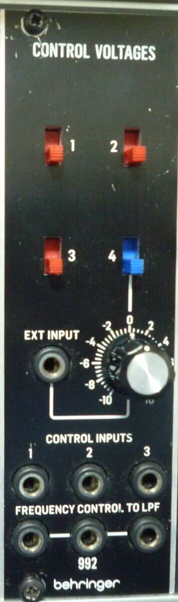 音源モジュール Behringer 992 Control Voltage