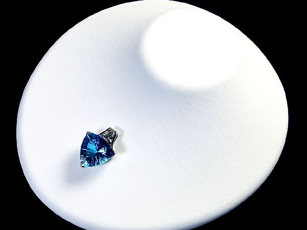 1円～【ジュエリー極】極上品 特殊カット 極上天然ブルートパーズ36.30ct＆ダイヤモンド 超高級K18WGペンダント h6525rm【送料無料】の画像6