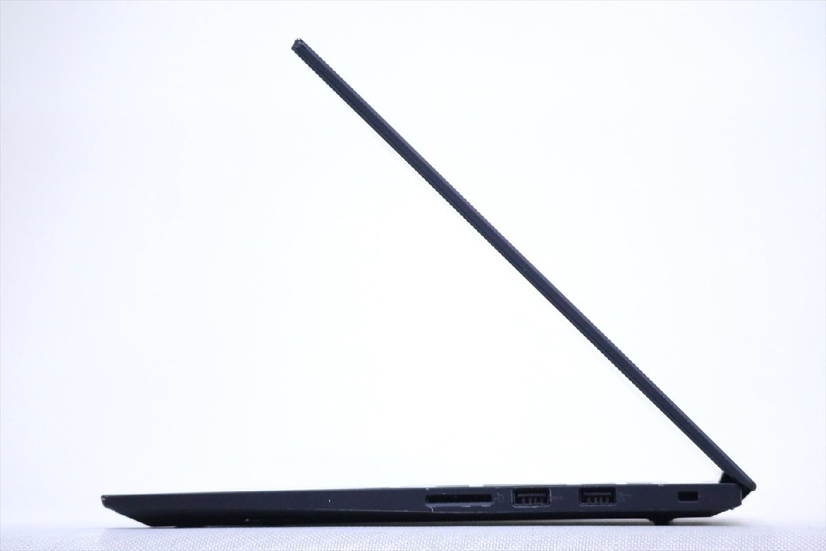 【即配】4Kタッチ液晶モデル！第10世代Corei7搭載！ThinkPad P1 Gen3 i7-10850H RAM32G SSD512G 15.6FHD 訳アリの画像4