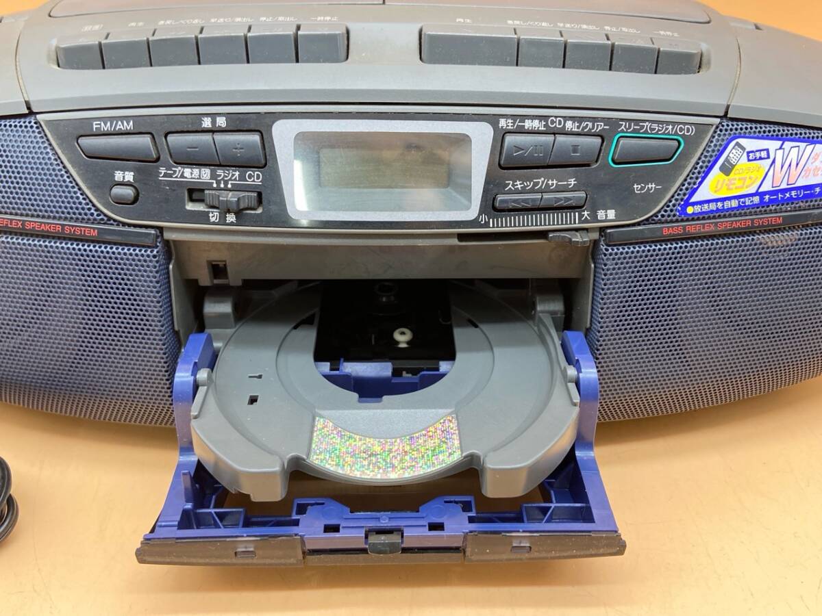 C132［中古品］CD ダブルラジカセ　Panasonic RXーDT35 テープ・CD・ラジオ　　動作OK_画像2