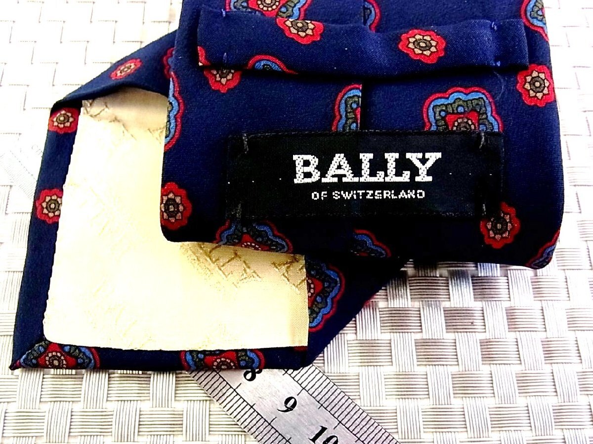 ♪33625C♪良品【花 デザイン 柄】バリー【Bally】ネクタイの画像2