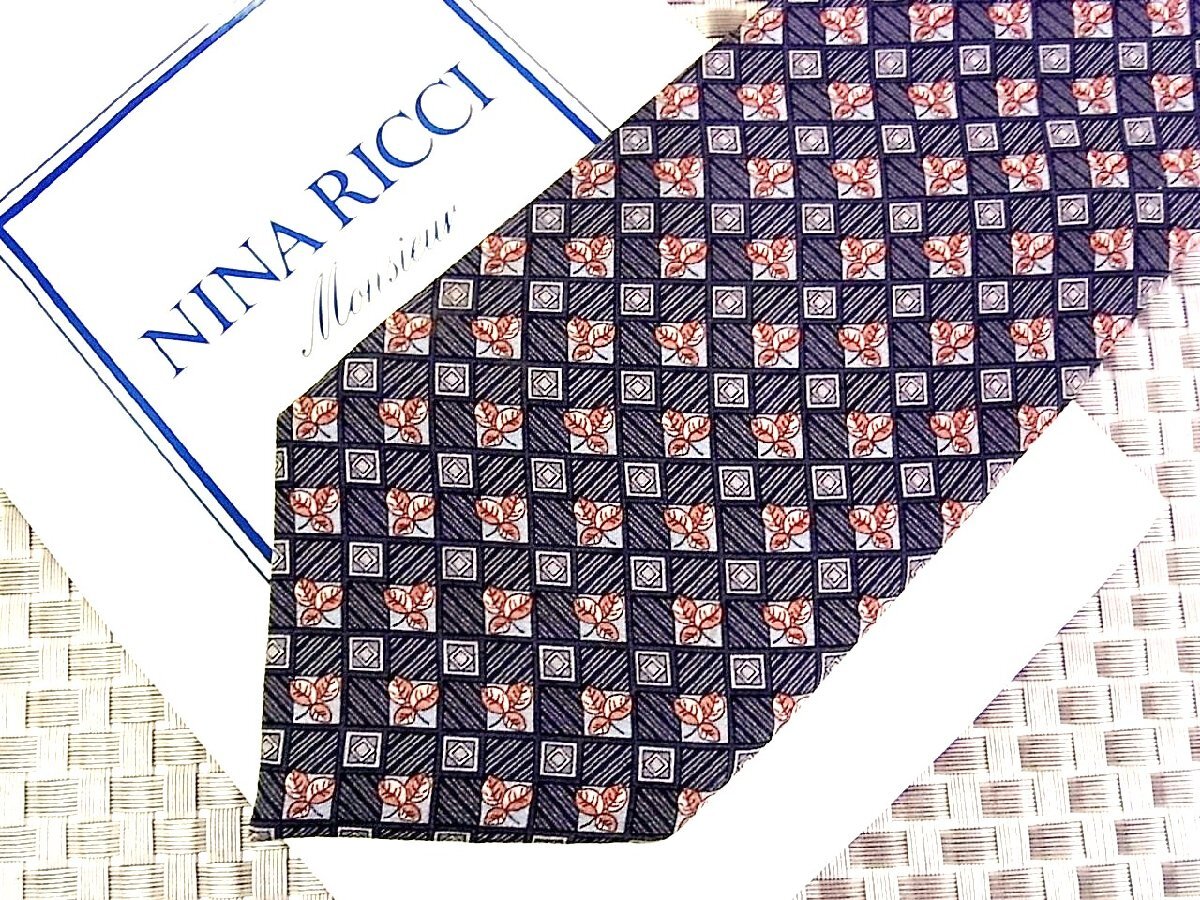 ♪33698C♪良品【葉っぱ 植物 スクエア 柄】ニナリッチ【NINA RICCI】ネクタイ_画像1