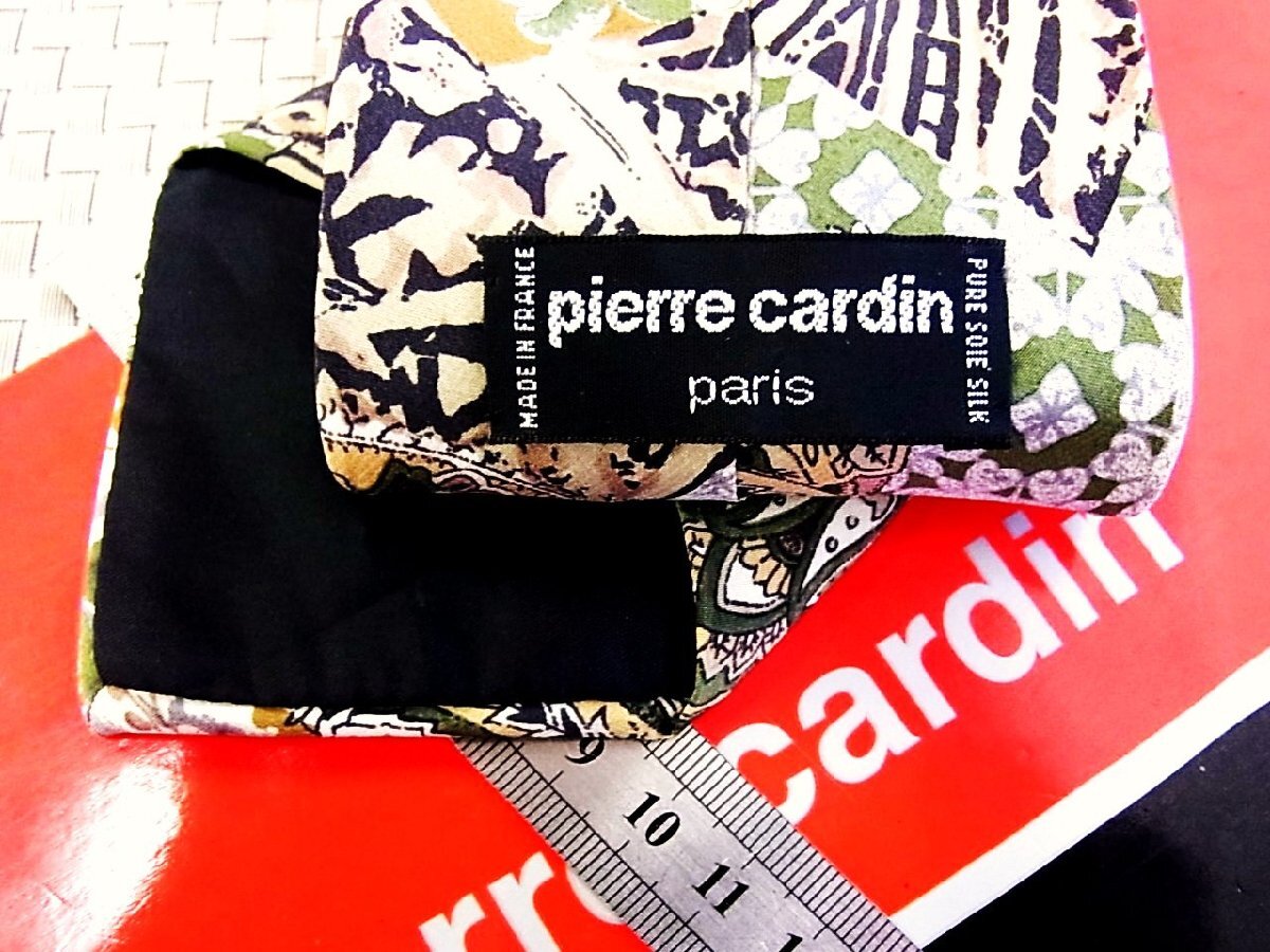 ♪33749C♪良品【ペイズリー 花 植物 柄】ピエールカルダン【pierre cardin】ネクタイ_画像3