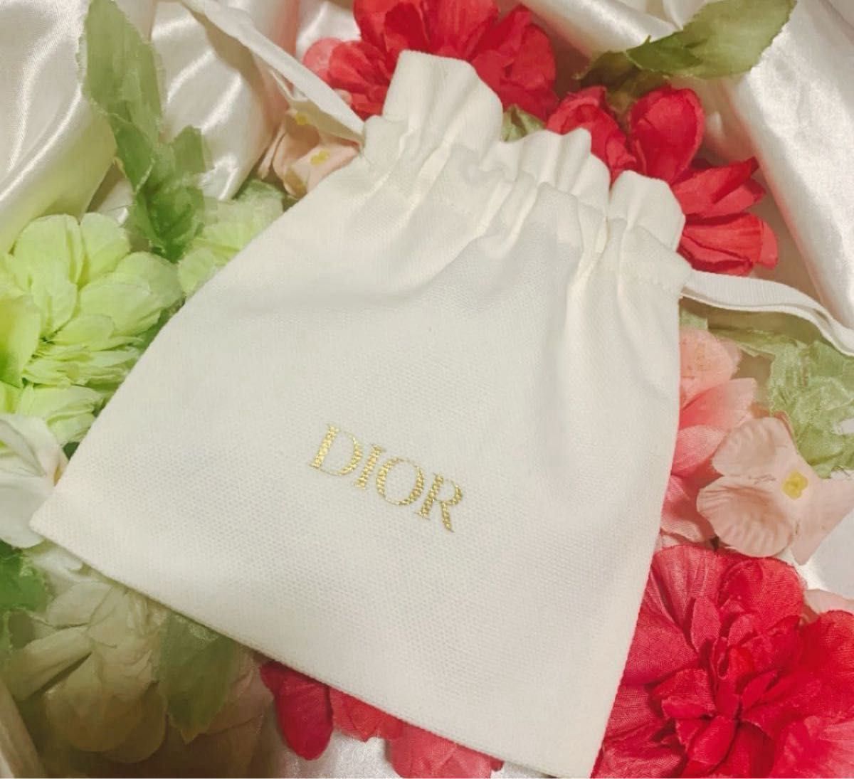 DIOR【国内正規品】新品未開封☆ディオールバックステージフェイスグロウパレット/004 ローズ ゴールド /巾着袋付き☆