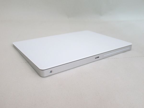 AB 18-4 美品 Apple Magic Trackpad2 アップル マジック トラックパッド 2 A1535 MJ2R2J/A 動作確認済 PC周辺機器_画像5