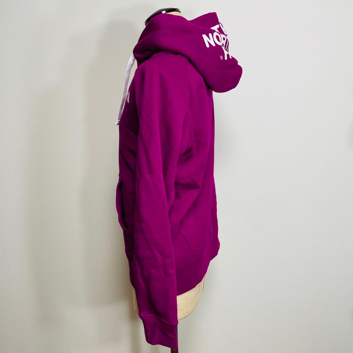 THE NORTH FACE ジップパーカー 希少カラーデカロゴ パープル THE NORTH FACE ジップパーカー 希少カラーデカロゴ パープル