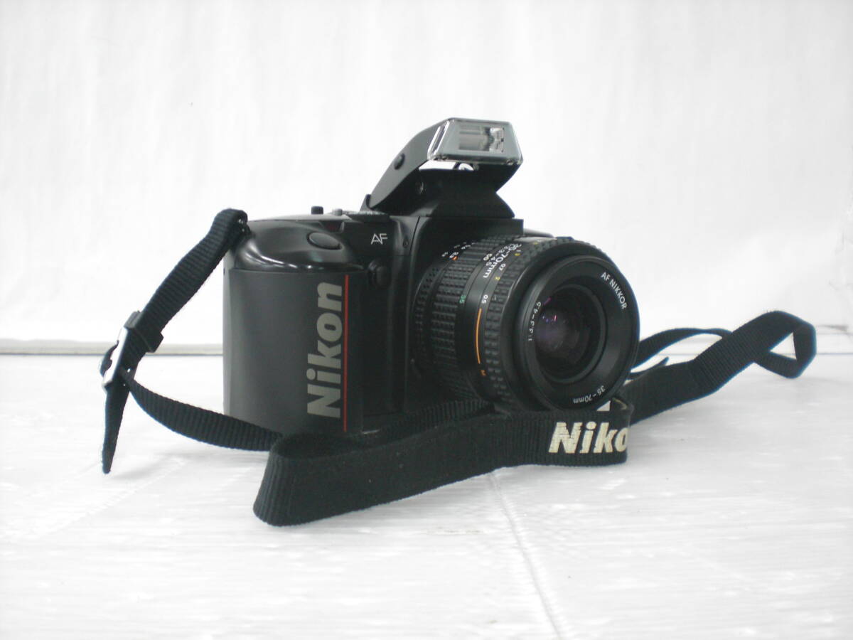 カ/Nikon/ニコン/F-401X/フィルムカメラ/ブラック/クオーツデート/AF NIKKOR/絞り1:3.3-4.5/f=35-70mm/修理・部品取り推奨★カ-2754★の画像3
