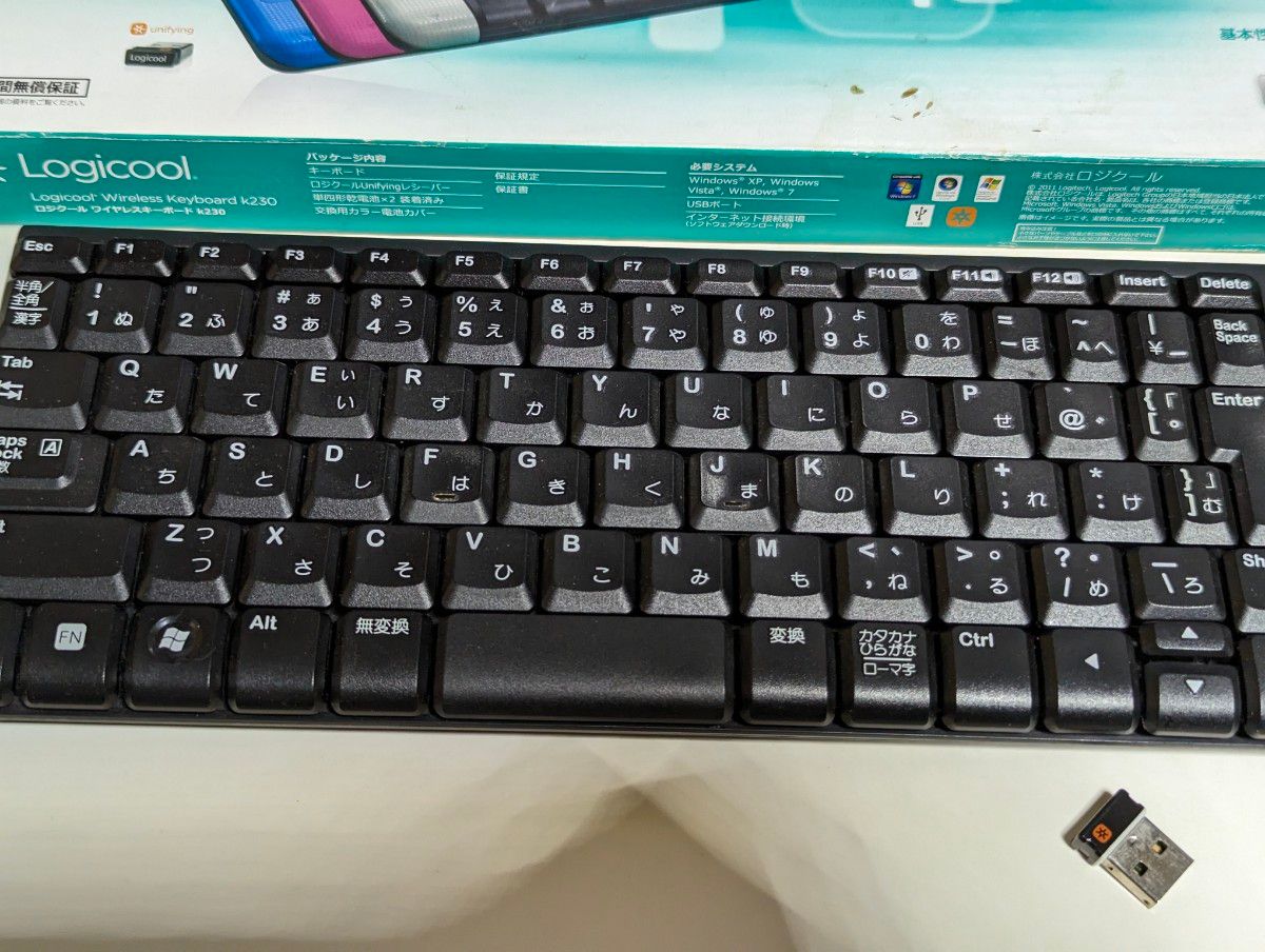 ほぼ新品 ロジクール ワイヤレスキーボード K230 レシーバ付　着せ替え赤青白全部有 USB Logicool Keyboard