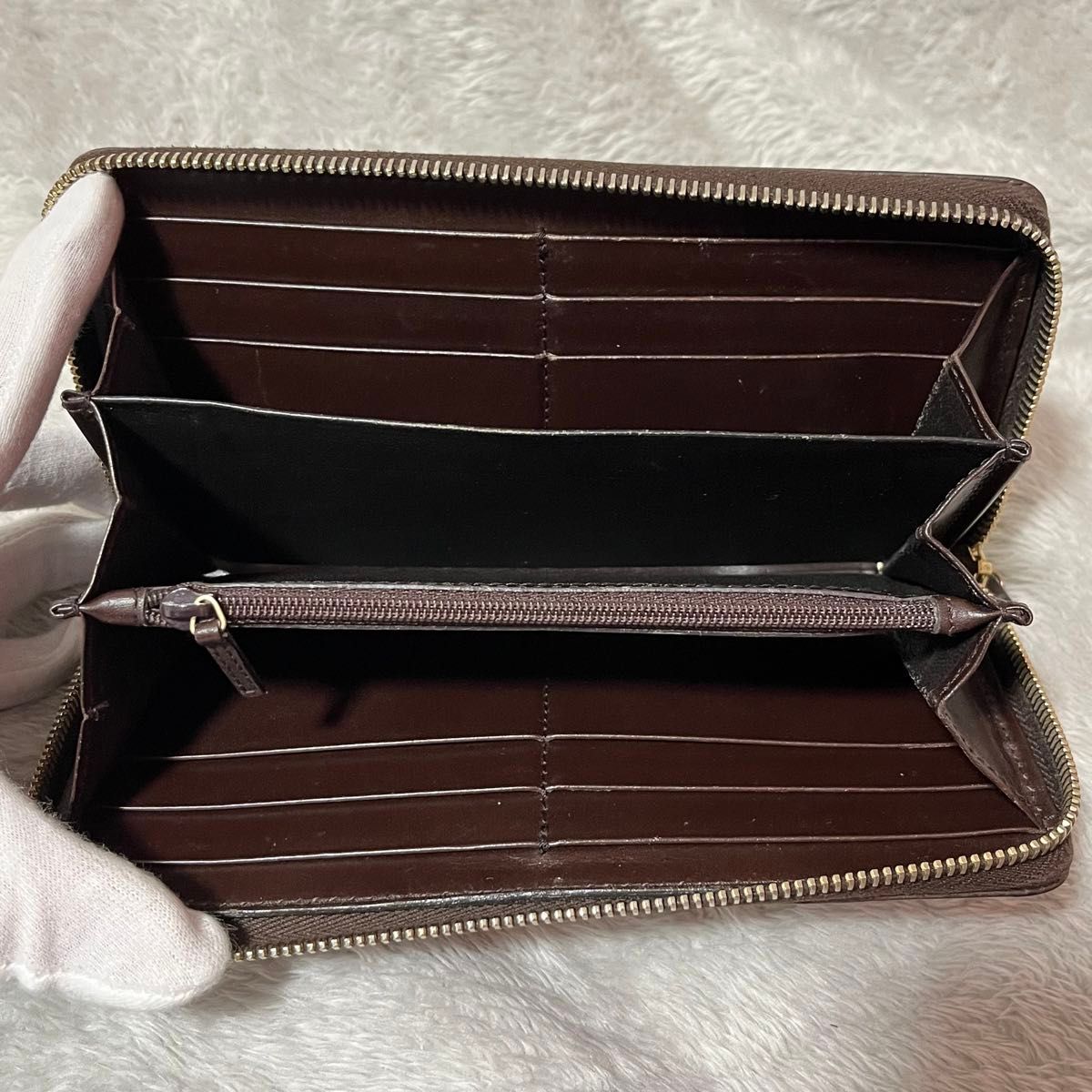 【中古・極美品】 GUCCI グッチ ラウンドファスナー 長財布 シマ　GG柄　ブラウン系 レザー