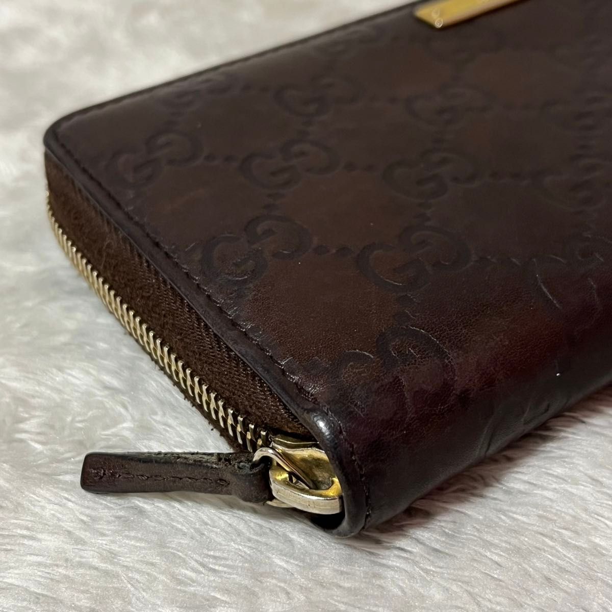 【中古・極美品】 GUCCI グッチ ラウンドファスナー 長財布 シマ　GG柄　ブラウン系 レザー