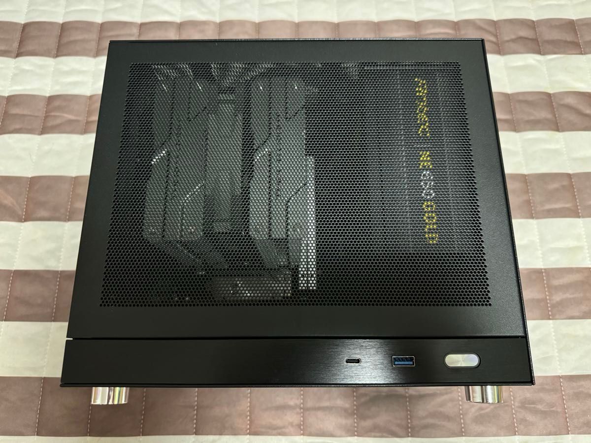 コンパクト高性能 自作PC itx 9600K Z390 16GB Vega56 500GB SSD WiFi付き Win11