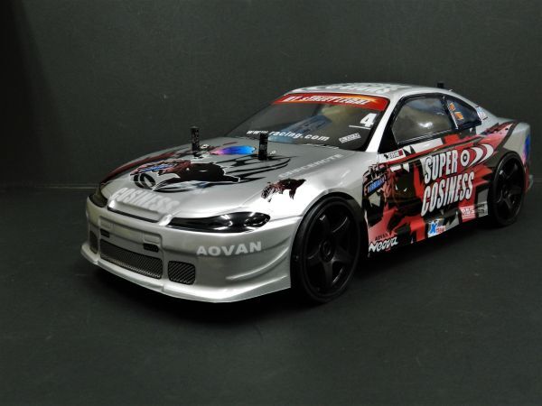 人気アイテム ☆Li-ionバッテリー☆ 2.4GHz 1/10 ドリフトラジコンカー S15 シルビア タイプ 銀赤【ターボ機能付き・塗装済み完成品・フルセット】 レーシングカー