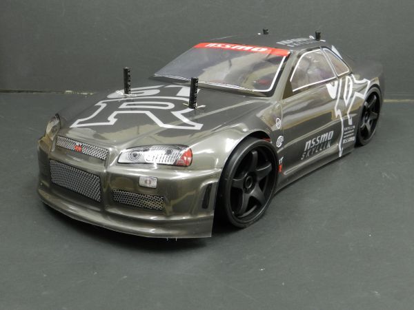 百貨店福袋 1/10 2.4GHz ☆Li-ionバッテリー☆ ドリフトラジコンカー ガンメタ【ターボ機能付き・塗装済み完成品・フルセット】 タイプ GTR R32 レーシングカー