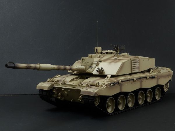 激安直営店 【Ver.7.0・赤外線ユニット・BB弾発射・サウンド・発煙仕様 2 ☆Challenger 2 チャレンジャー 戦車ラジコン 2.4GHz】1/16 戦車、軍用車両