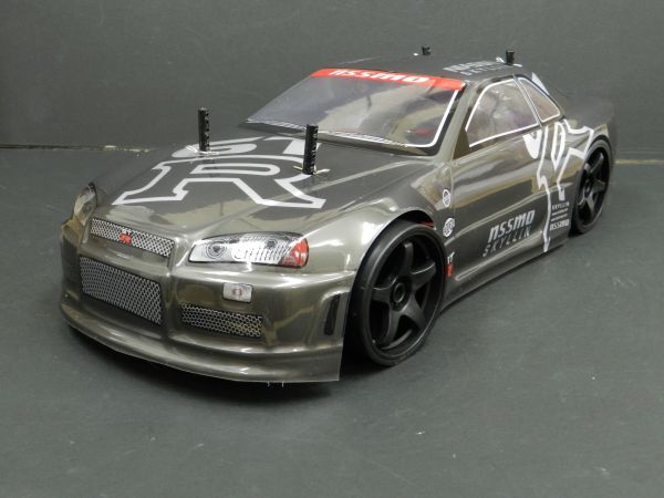 【激安・塗装済み】1/10 ドリフトラジコンカー用 スペアボディー　ニッサン R32 GTR タイプ ガンメタ_取り付け例