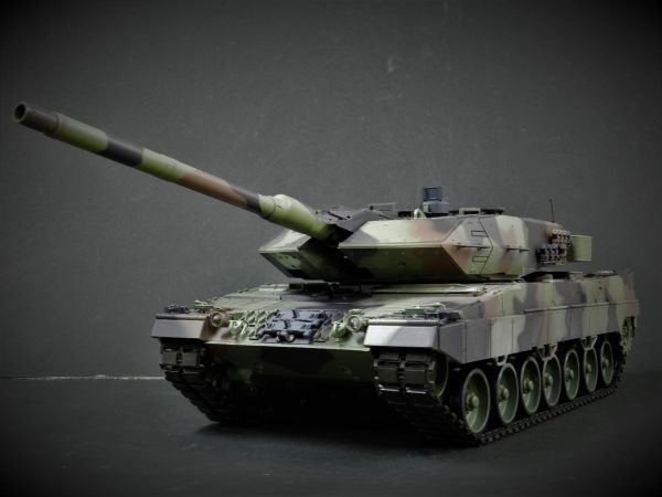 【Ver.7.0・赤外線ユニット・BB弾発射・サウンド・発煙仕様 2.4GHz】Heng Long 2.4GHz 1/16 戦車ラジコン ドイツ主力戦車 レオパルト2 A6_画像1