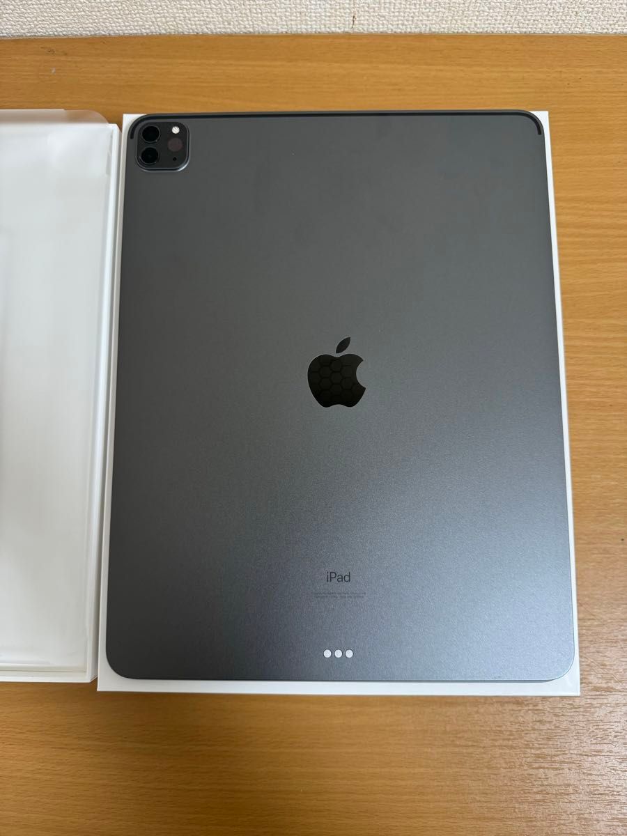 【美品】iPad Pro 12.9インチ 第5世代 Wi-Fi 128GB スペースグレイ MHNF3J/A A2378