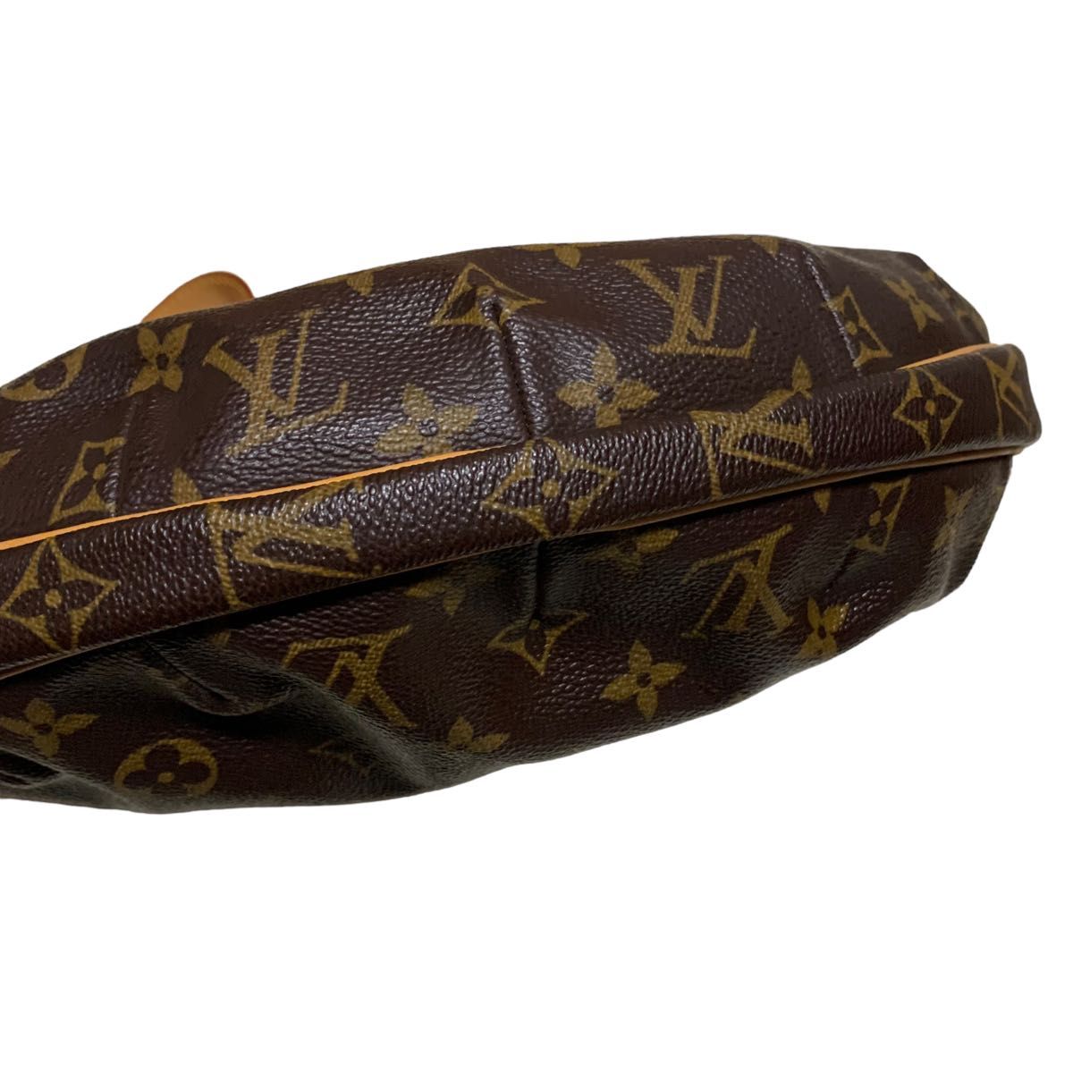 美品 LOUIS VUITTON ルイヴィトン クロワッサン モノグラム 美品 LOUIS VUITTON ルイヴィトン クロワッサン モノグラム