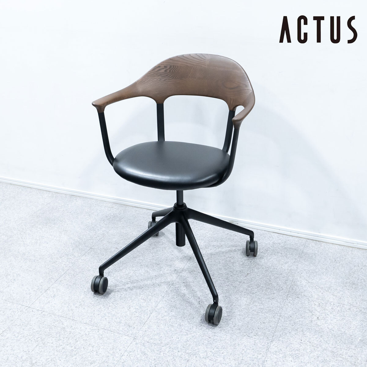 【展示品】ACTUS アクタス FOUR CHAIR フォーチェア キャスター オフィス チェア レザー ブラック 定価24万_画像1