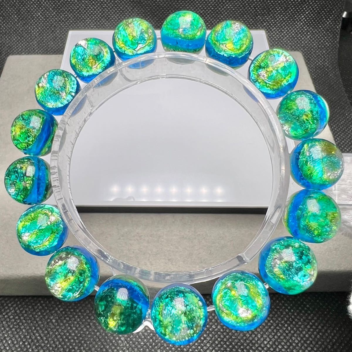 イヘヤブルー 12mm ブレスレット 蓄光 ホタルガラス とんぼ玉 とんぼ玉ガラス 沖縄伊平屋島の画像1