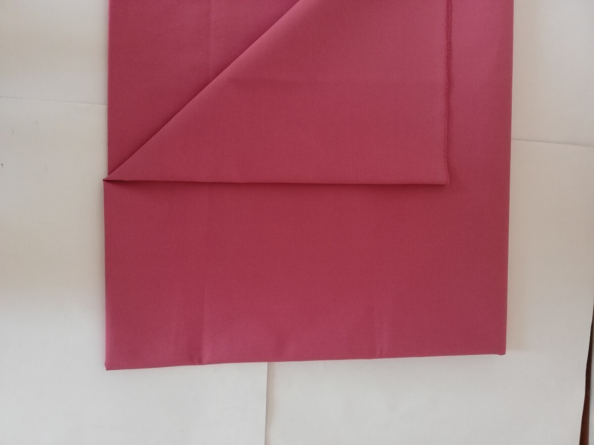 生地　ピンク系　チェリーピンク　長さ2.5m 巾116cm 綿混　無地　日本製